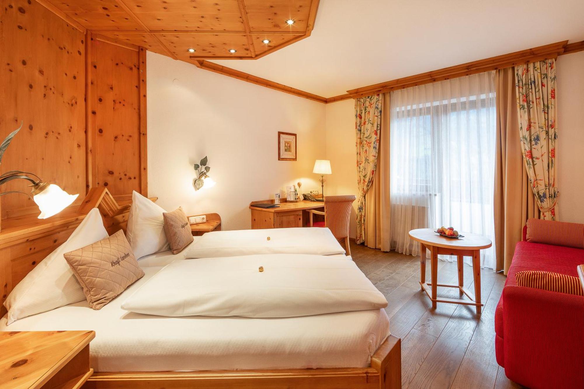 Aktivhotel Alpendorf Hotel 4*